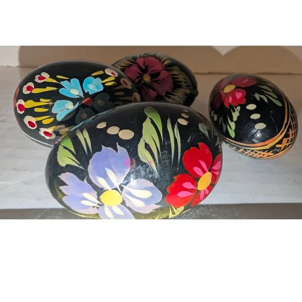4 Vtg Authentic Ukrainian USSR Hand Painted Easter Eggs Petrykivka Pysanky Black